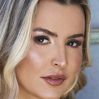 alinelima Alaston