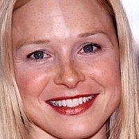 Arija Bareikis Alaston