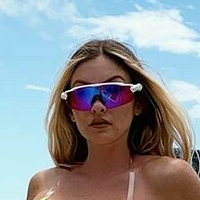 Casi Davies Alaston
