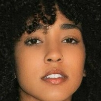 Curlswithv Alaston