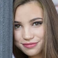 Fiege Eszter Alaston