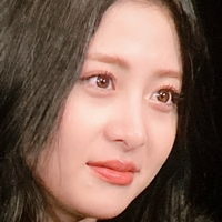 Huh Yunjin 허윤진 Alaston