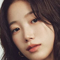 Kazuha Nakamura 中村 一葉 | LESSERAFIM Alaston