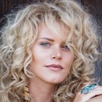 Kelly Dowdle Alaston