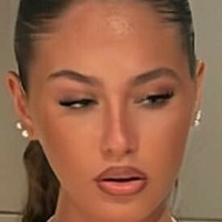 lara_giorr Alaston