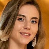 Liana Luck Alaston