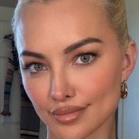 Lindsay Pelas Alaston