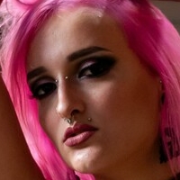 Nanda Roxy Alaston