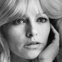 Nathalie Delon Alaston