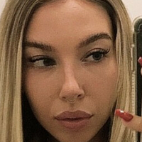 Polyesterg1rl Alaston