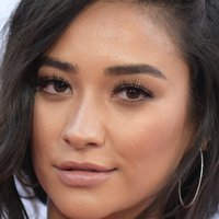Shay Mitchell Alaston