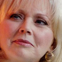 Shelley Long Alaston