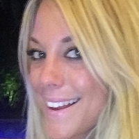 XOGisele Alaston