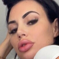 yvonnebar Alaston